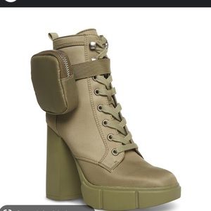 Steve Madden boots